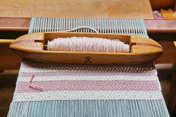 Tout ce que vous devez savoir sur les techniques de tissage dans l'art textile