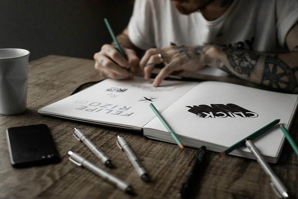 Comment dessiner à partir de modèles en croquis?