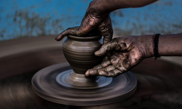 Comment modeler l'argile pour la sculpture?